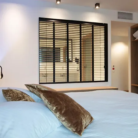 Leo Station Et Annexes Hotell Bastogne
