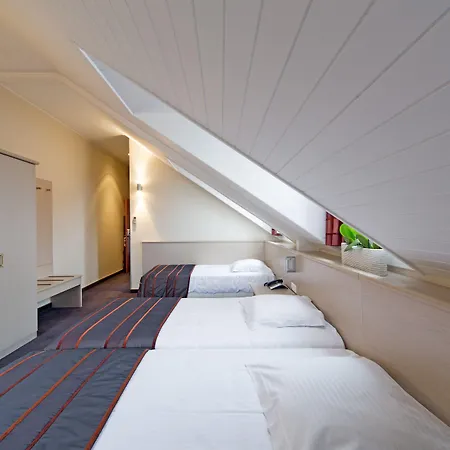 Leo Station, Et Annexes 4* Bastogne