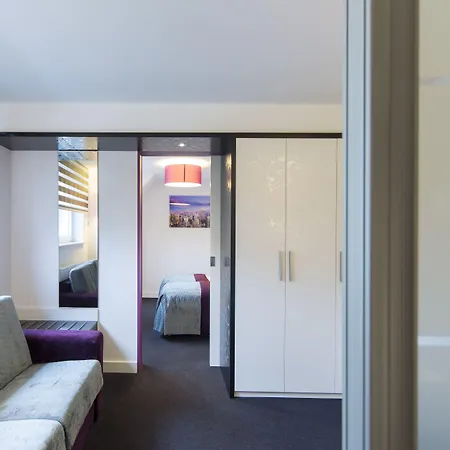 Hotell Leo Station Et Annexes