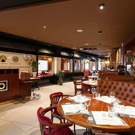 Leo Station Et Annexes Hotel 4*