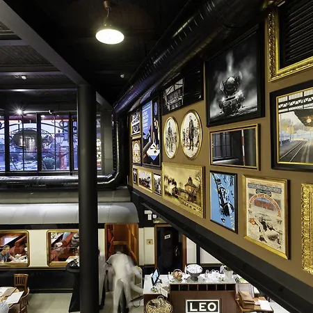 Hotel Leo Station, Et Annexes Bastogne