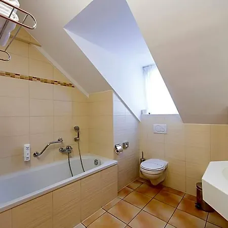 Leo Station Et Annexes 4* باستونيا