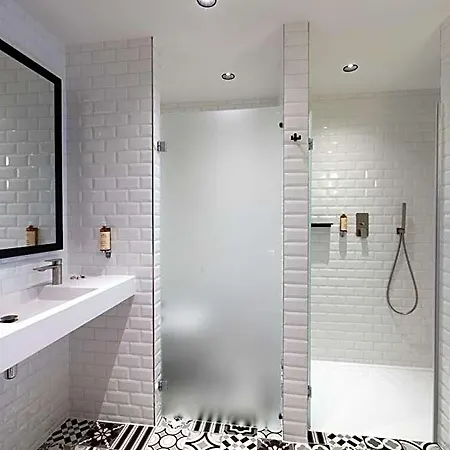 فندق Leo Station Et Annexes 4*