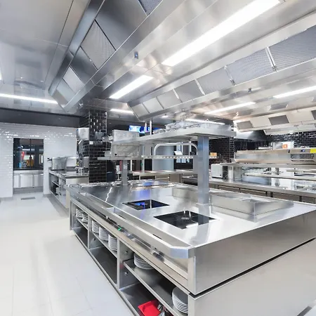 Leo Station Et Annexes Bastogne