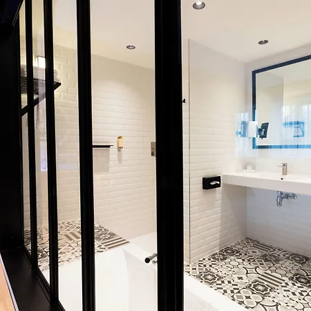 Leo Station Et Annexes Hotell
