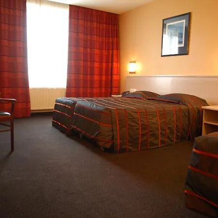 Leo Station Et Annexes Hotell 4*