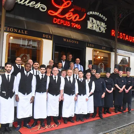 Leo Station, Et Annexes باستونيا