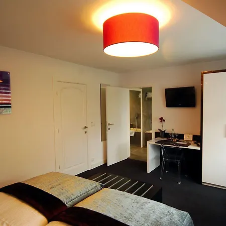 Leo Station, Et Annexes Hotel Bastogne