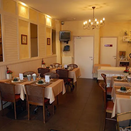Hotel Leo Station, Et Annexes 4*